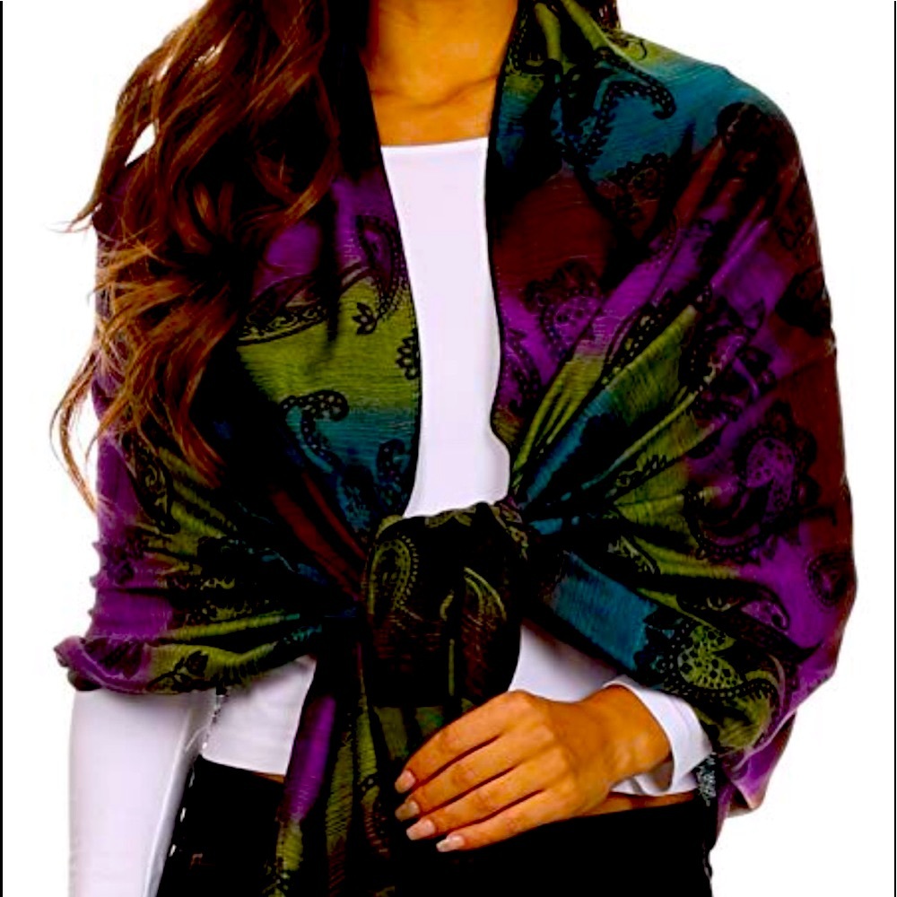 NWOT SET OF 2 OMBRE MULTI SHAWL